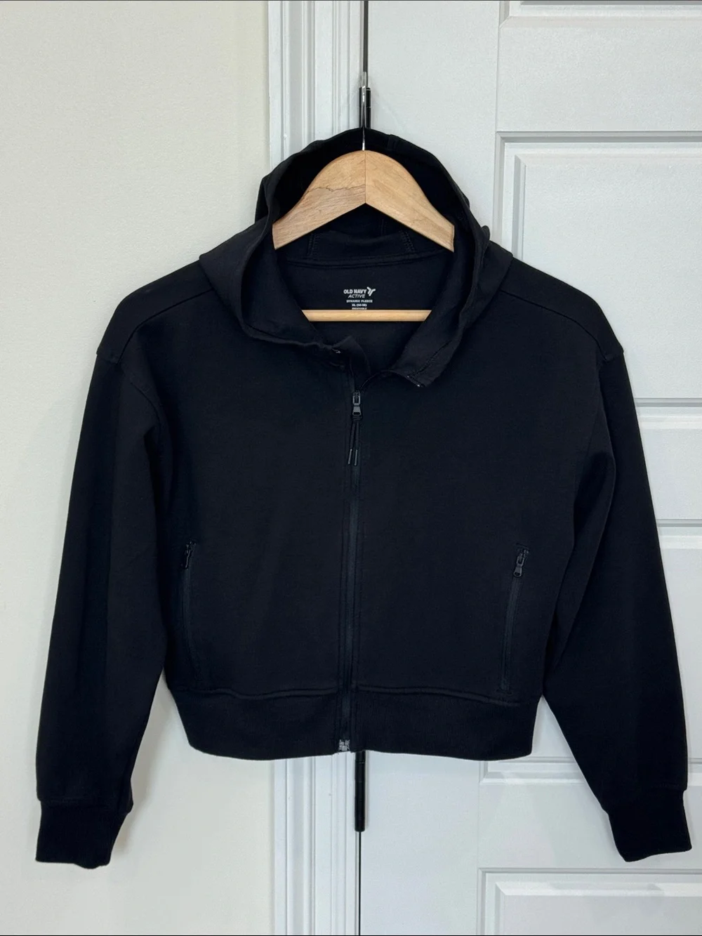 Old Navy Girls Active Dynamic Fleece Black Zip-up Activewear Light Jacket, XL